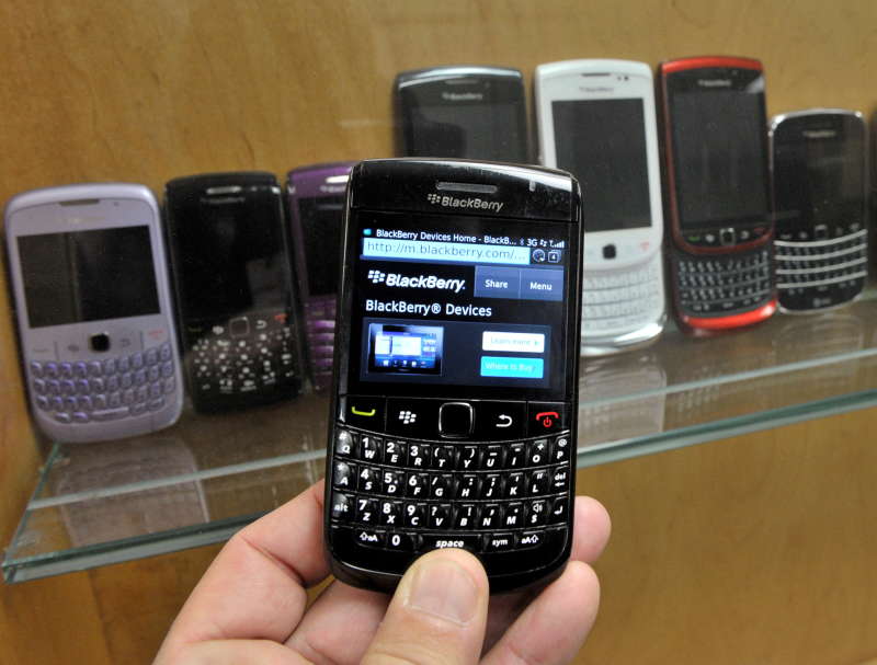 Telefoanele tradiționale BlackBerry nu vor mai funcționa începând de azi