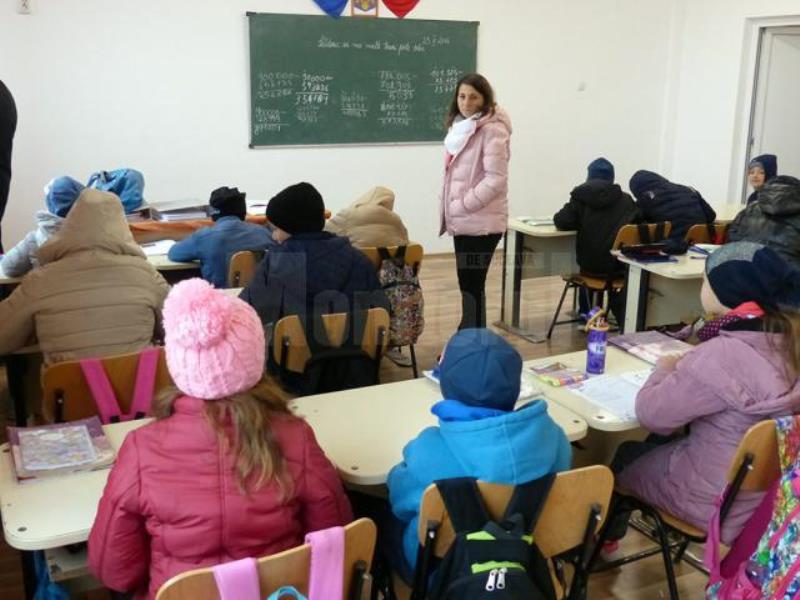 World Vision România: 65% dintre profesori solicită investiţii în laboratoare; 34% pentru grupuri sanitare