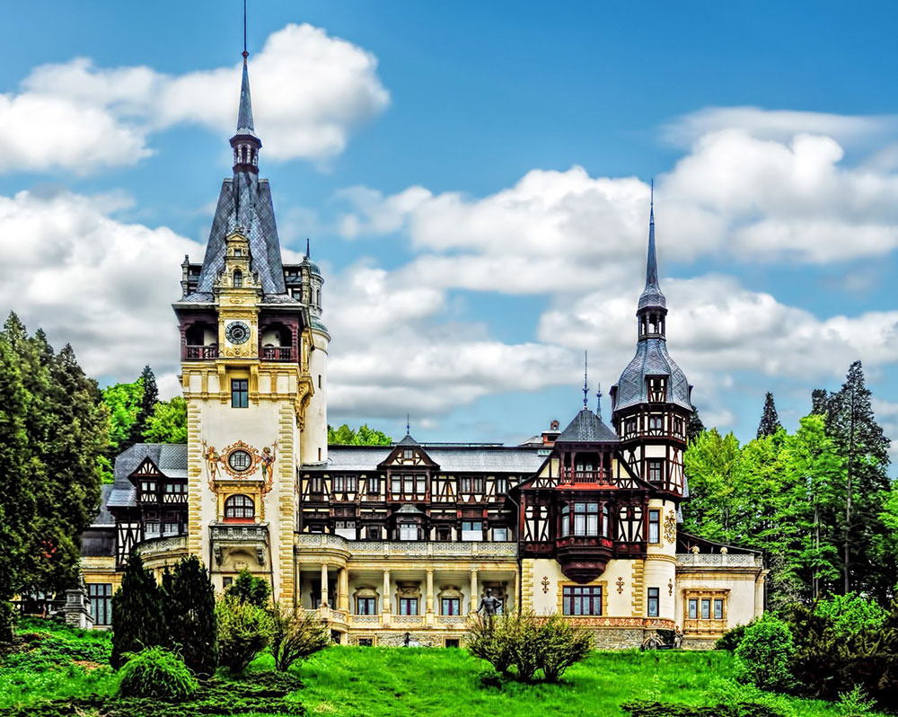 Cât costă să încălzești un castel din România. Factură de 86.000 de lei la Peleș