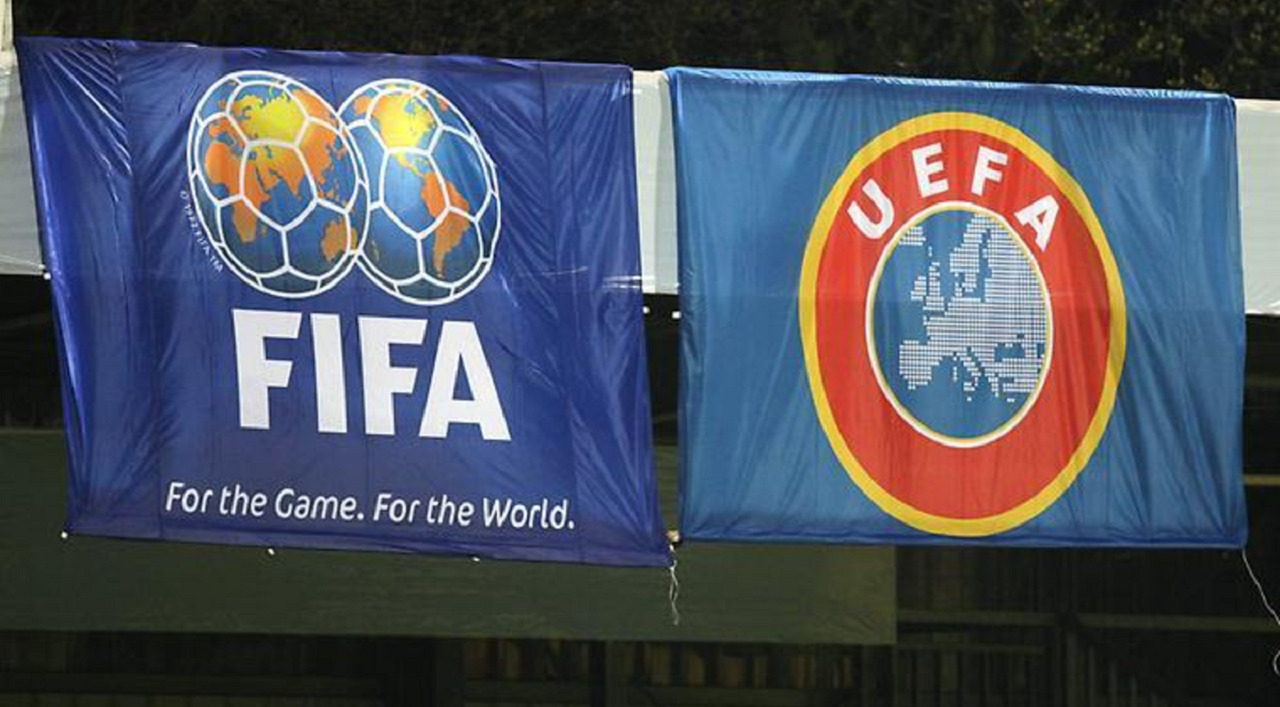 FIFA și UEFA suspendă cluburile și echipele naționale din Rusia din toate competițiile