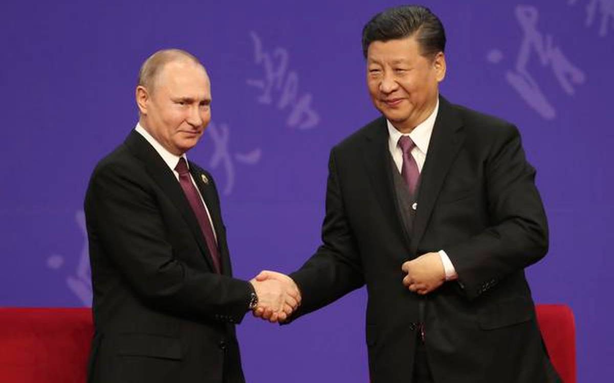 Preşedintele rus Vladimir Putin şi omologul său chinez, Xi Jinping, provocare deschisă pentru președintele Americii