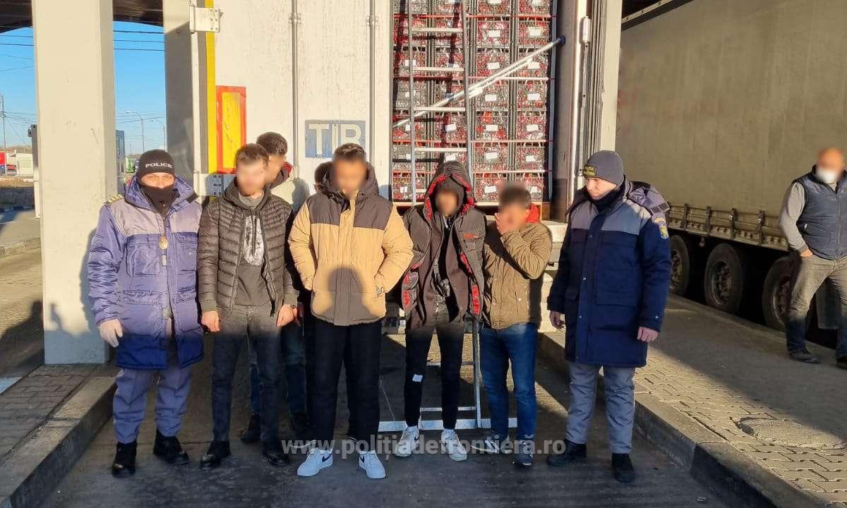Vama Giurgiu: șase turci, ascunși printre legume, într-un camion cu destinația Germania