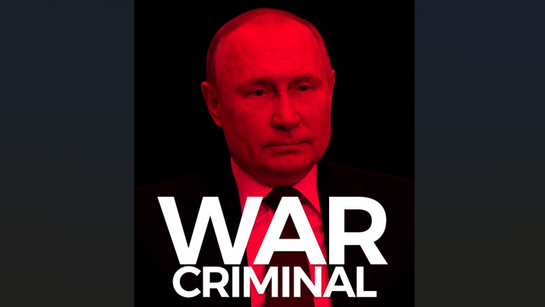Vladimir Putin, acuzat de PPE de crime de război