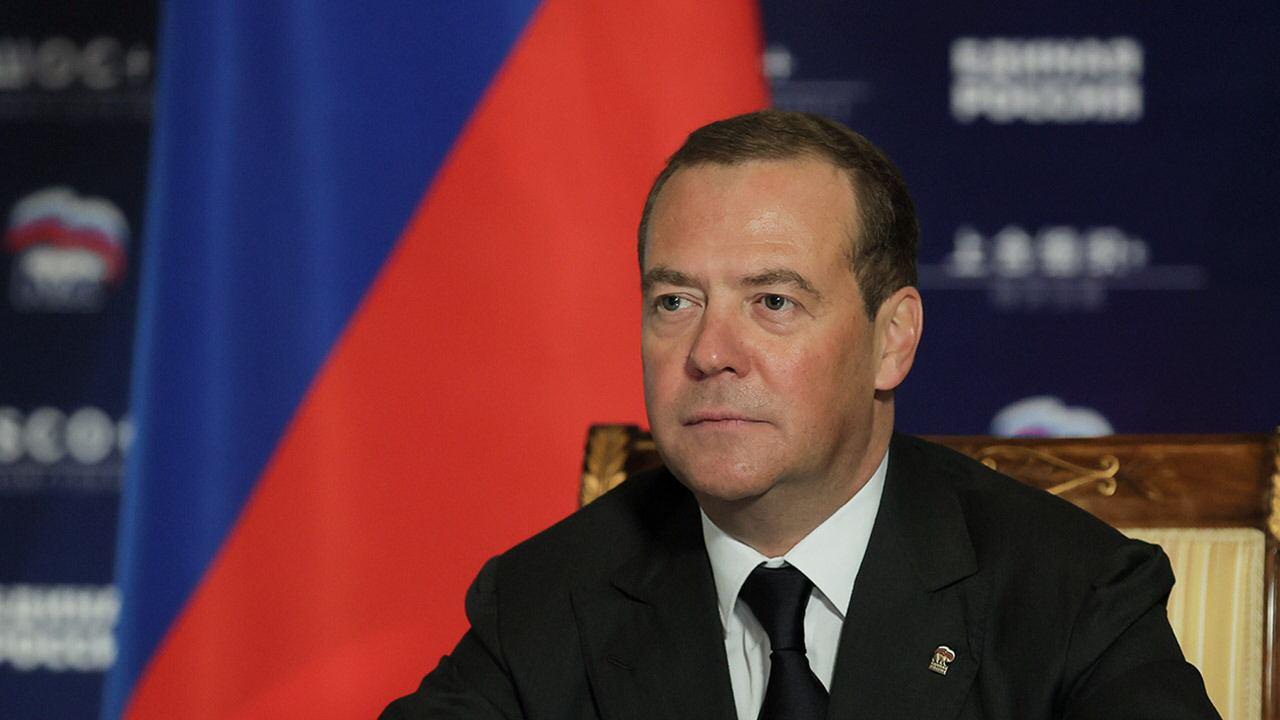 Dmitri Medvedev: Rusia nu poate opri războiul, chiar dacă Ucraina renunţă la un viitor în NATO