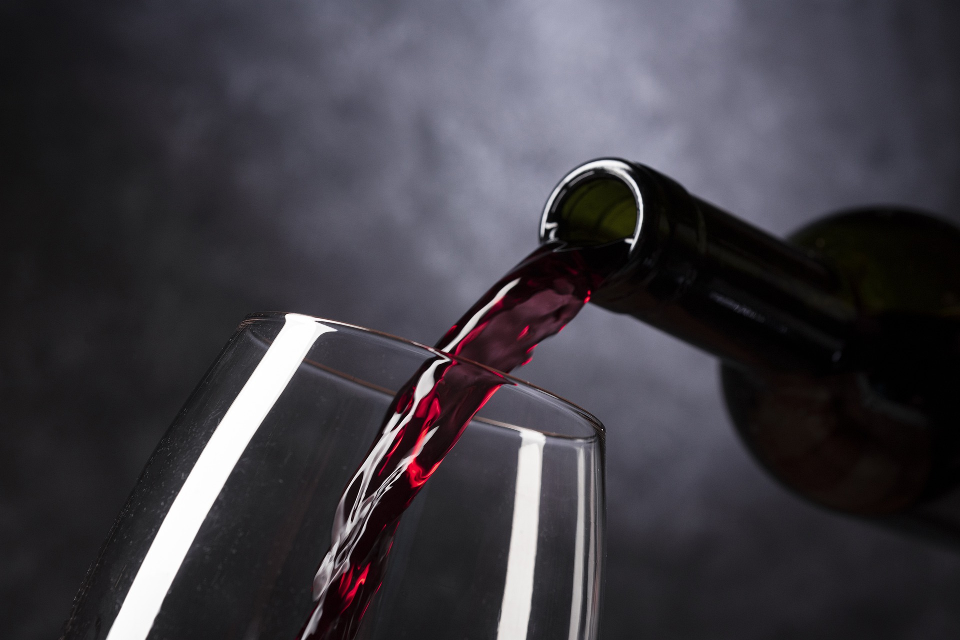 Studiu: Care este vinul cu cele mai mari beneficii pentru sănătate?