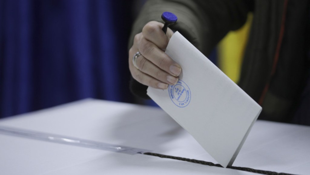 Alegeri locale în Moldova. Cine este în frunte pentru capitala Chișinău