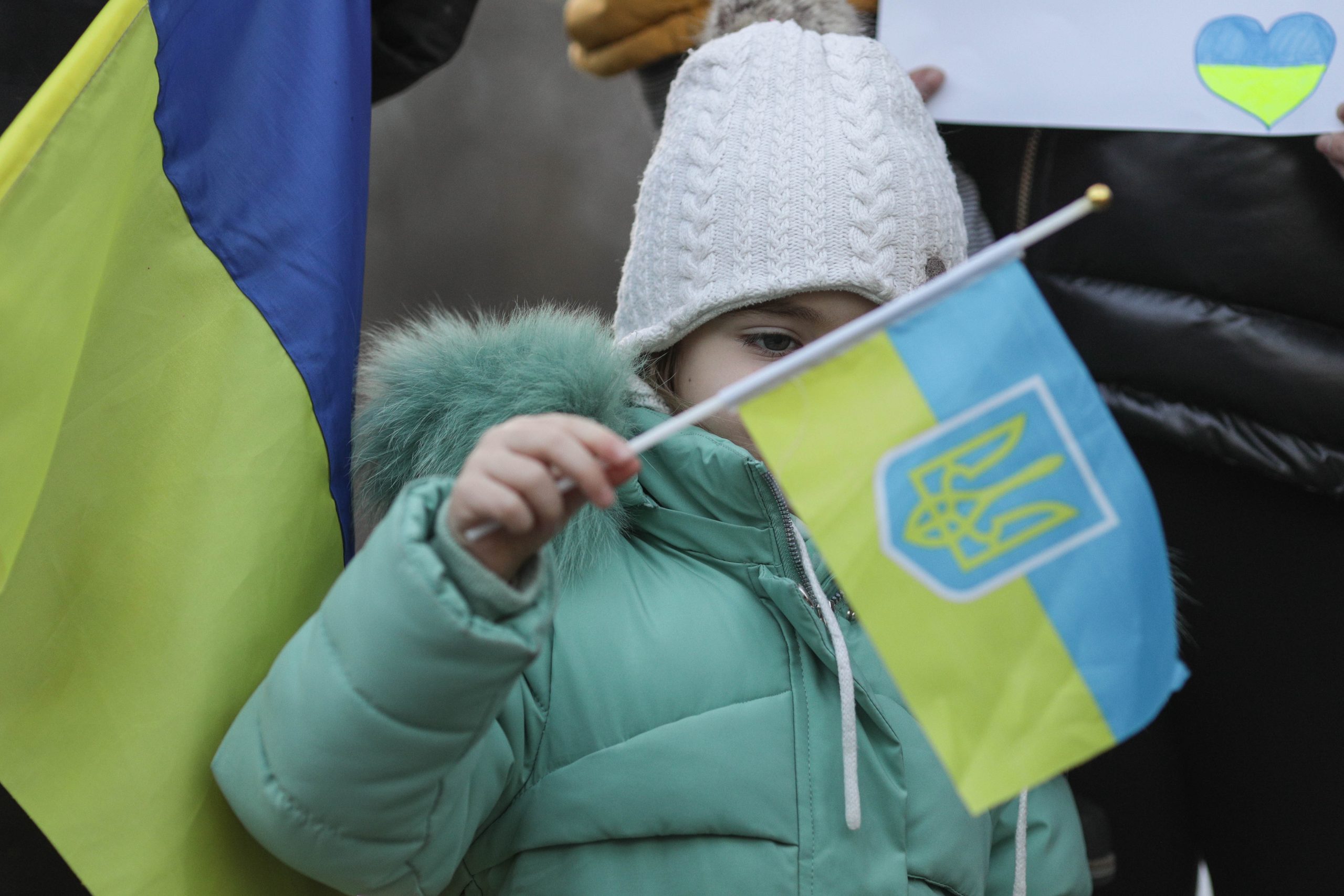 Ucraina: Cel puţin nouă persoane, inclusiv doi copii, ucise în bombardamente ale unor avioane ruseşti la Sumî