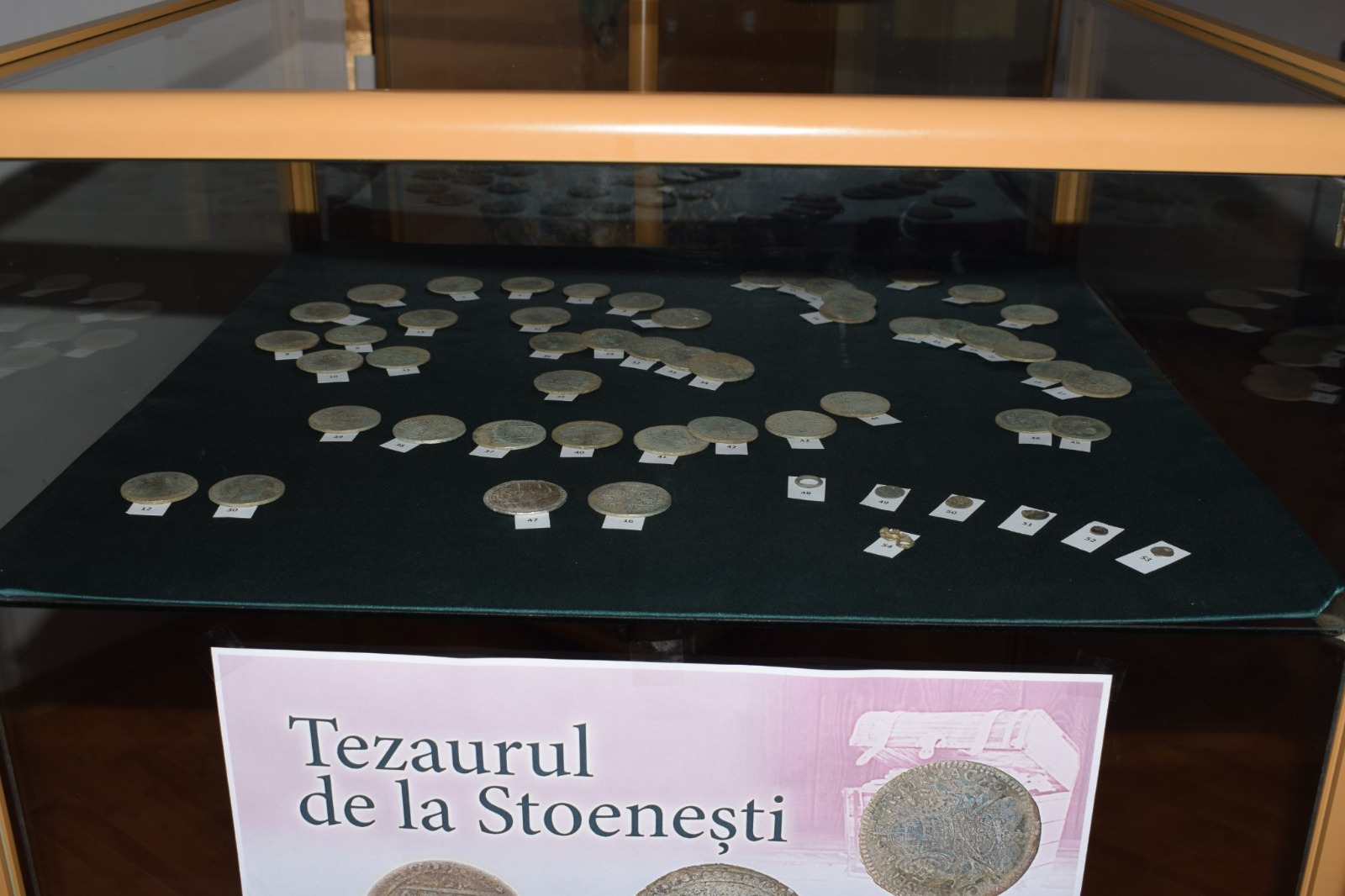 Un somelier din București – pasionat de căutarea comorilor – a descoperit un adevărat tezaur, într-o comună din Giurgiu