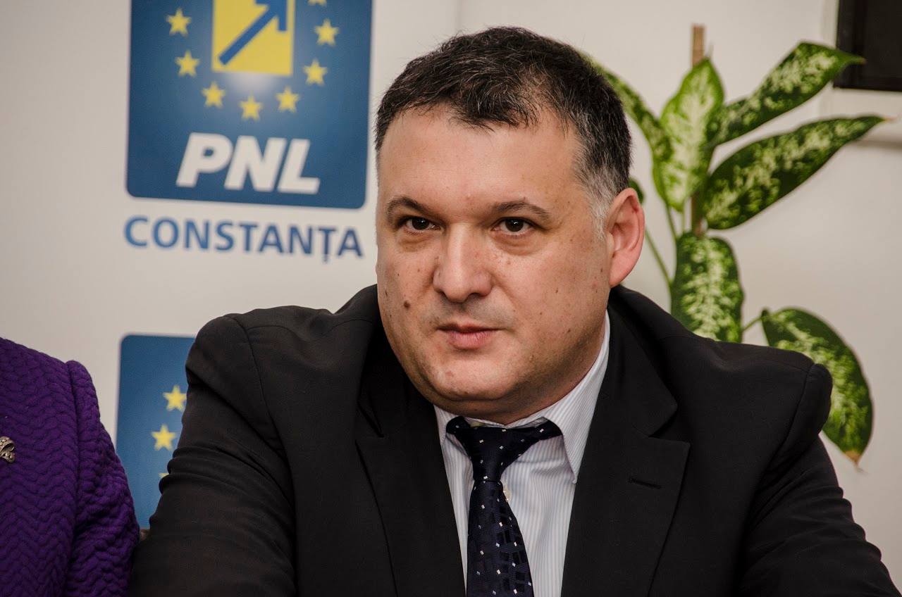 Bogdan Huţucă (PNL): Parlamentul încheie criza detaşărilor transnaţionale şi evită insolvenţa pentru numeroase companii româneşti