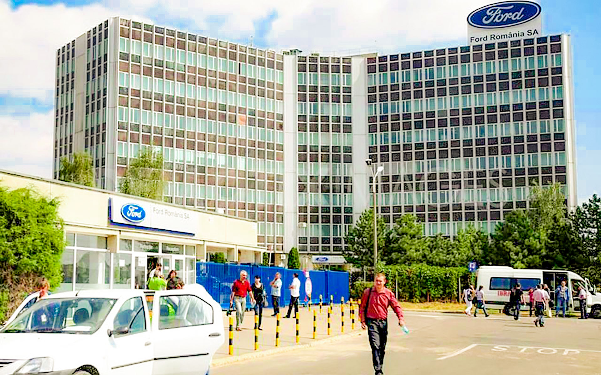 Ford intenționează să concedieze 1.100 de angajați din Spania