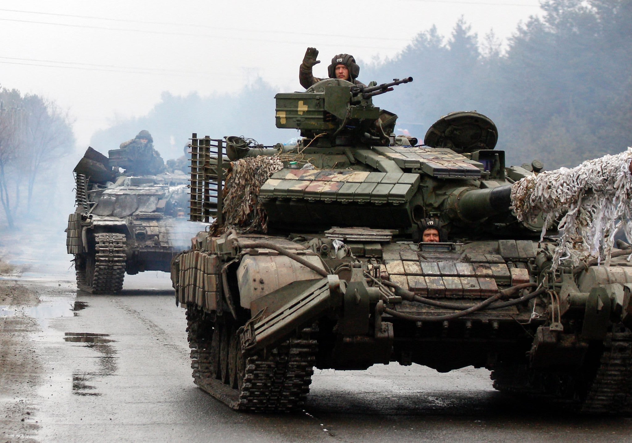 Rușii își retrag trupele din zona Harcov