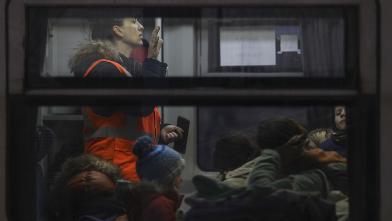 Guvernul a aprobat gratuități la transportul refugiaților din Ucraina