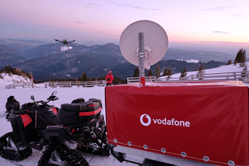 Vodafone vinde parțial divizia de turnuri de transmisie date către fonduri americane de investiții
