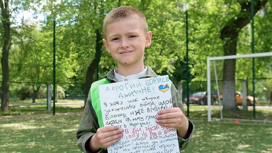 Ilya, un băiețel de șase ani din Ucraina i-a scris lui Boris Johnson