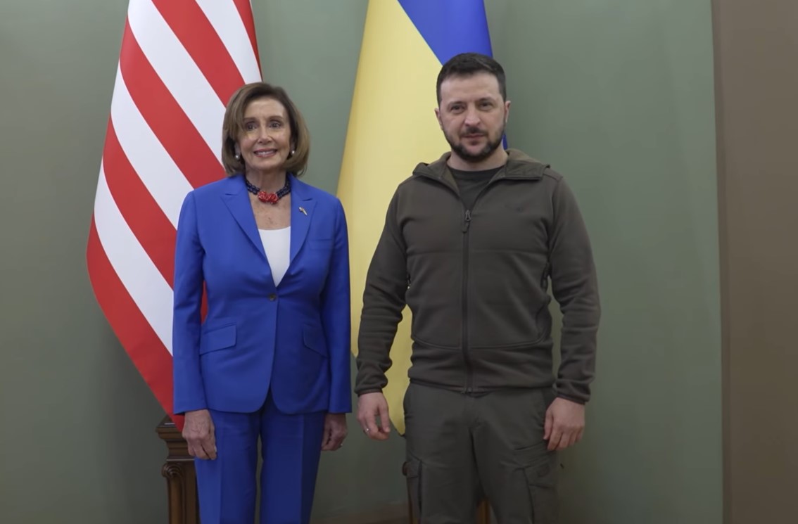 Vizită neanunțată a președintei Camerei Reprezentanților SUA, Nancy Pelosi, la Kiev