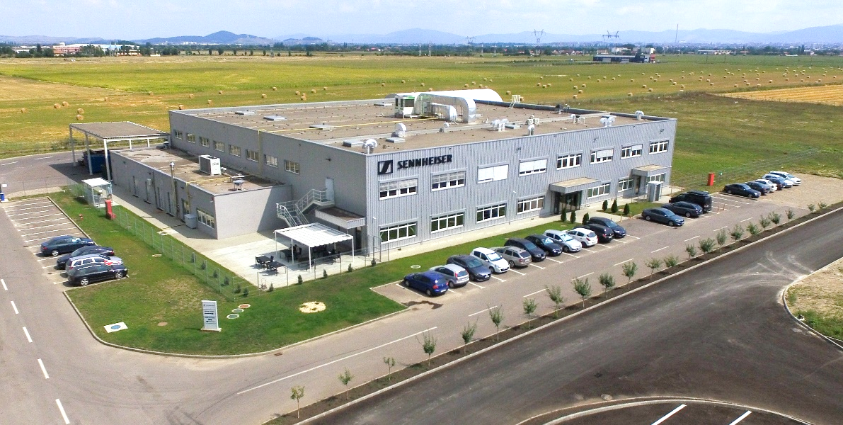 Senheiser își exitinde fabricile din Germania și România