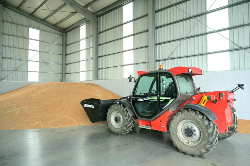 Exporturile Ucrainei de cereale se apropie de două milioane de tone lunar