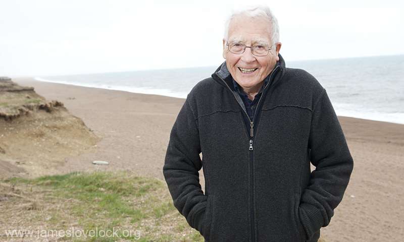 Omul de ştiinţă britanic James Lovelock, supranumit ”profetul climatului”, a murit