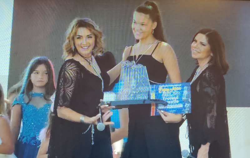 Bihor: Marele Trofeu al Festivalului ”Enjoy Music Băile Felix”, câştigat de tânăra clujeancă Andrada-Daniela Pop