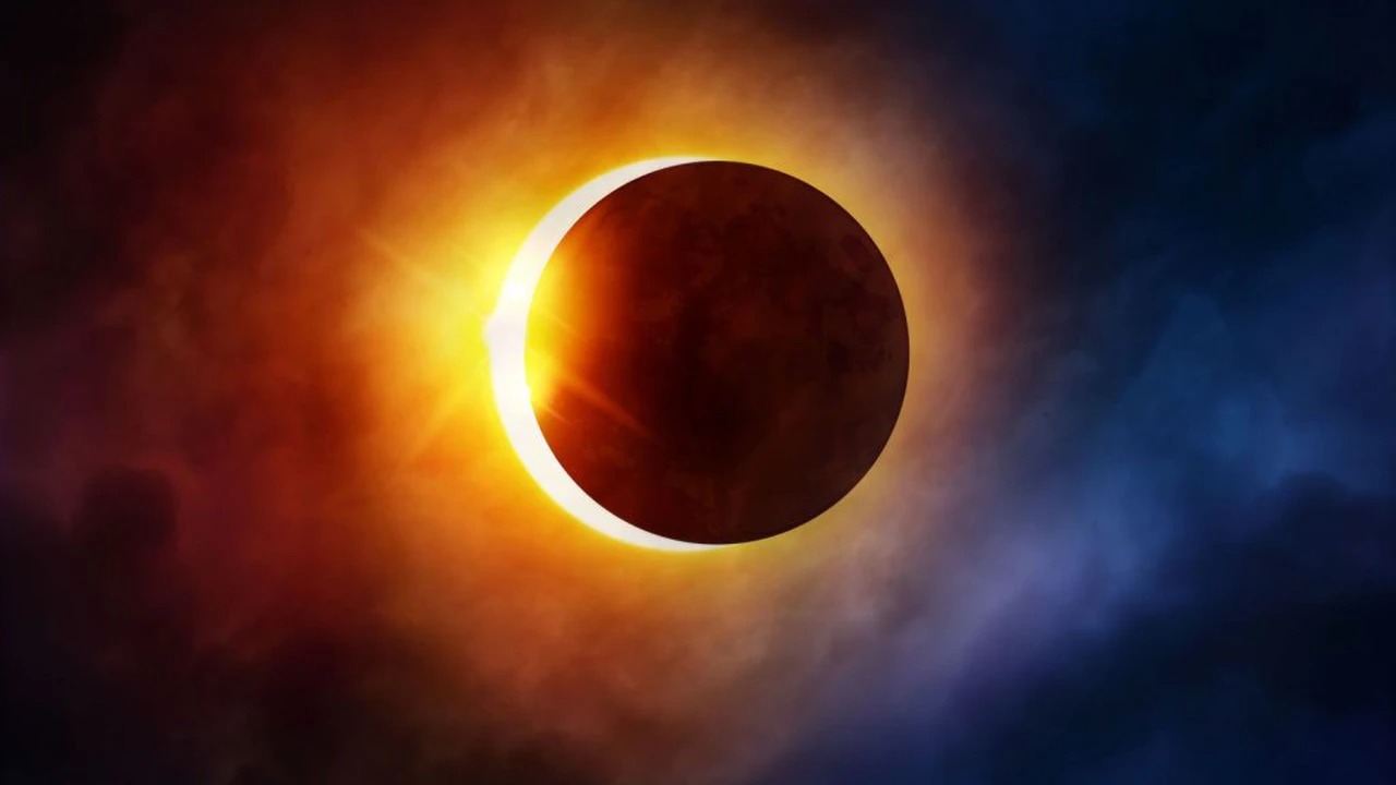 Eclipsa de Soare, urmărită de la Observatorul Astronomic din Galați. Va începe în jurul orei 12 și 30 de minute