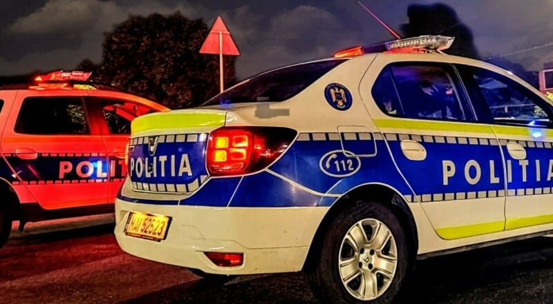 Șofer la 9 ani: Un puști a provocat un accident într-o localitate din Dolj. Tatăl copilului s-a ales cu dosar penal