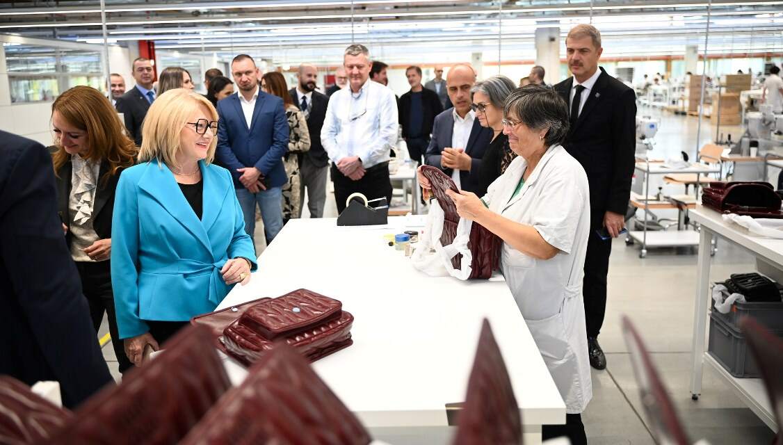 Grupul italian Prada a inaugurat a doua sa fabrică din România