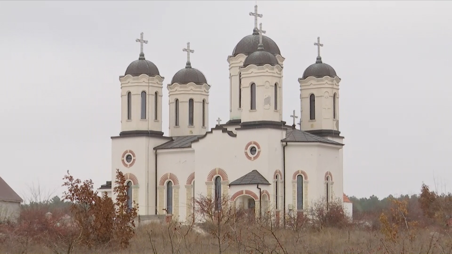 Mănăstire din Tulcea, țepară. Cum să execuți silit bunuri „sfinte”?