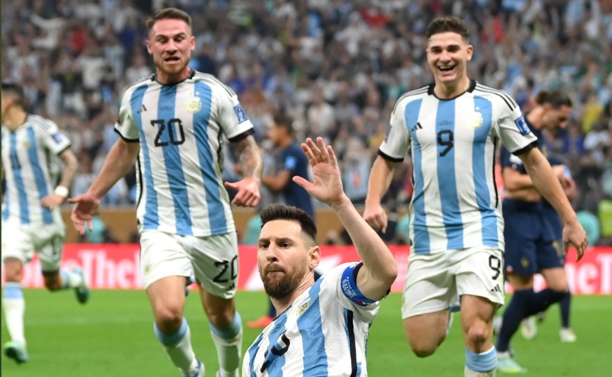 Argentina a câștigat Cupa Mondială de Fotbal Qatar 2022, după ce a trecut în finală de Franța, la loviturile de departajare