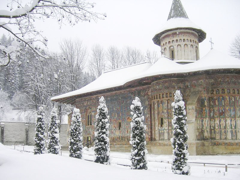 Crăciun la mănăstire. În ce așezăminte monahale din România te poți caza gratis
