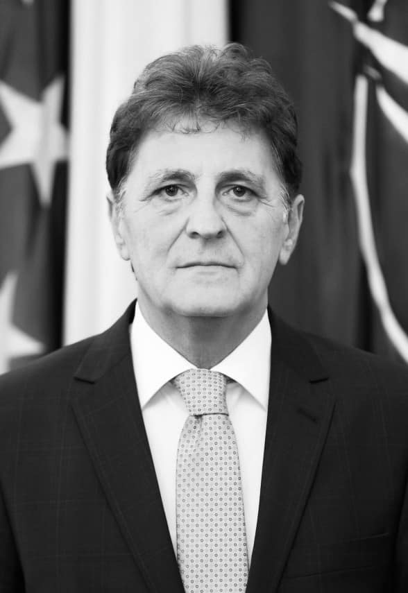 A murit fostul ministru al Apărării și al Internelor, Mircea Dușa
