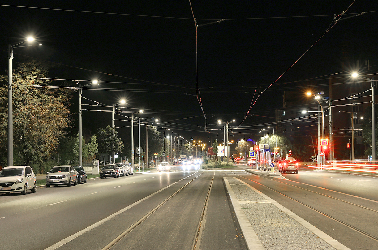 Primăria Galați trece la luminatul public cu LED-uri, care reduce facturile cu 70%