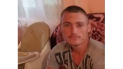 Alertă în Dolj! Polițiștii caută un criminal care și-a decapitat prietenul cu o drujbă