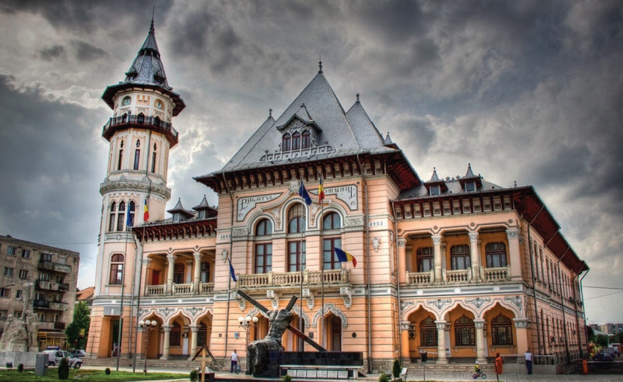 Mai mulți angajați din Primăria Buzău au fost condamnați la închisoare