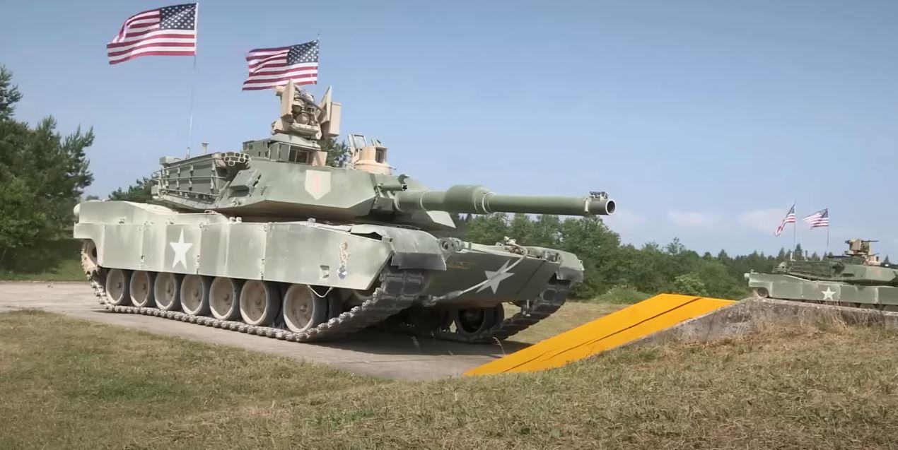 Ucraina primește tancuri Abrams vechi de la americani. La cele noi, livrarea durează aproape un an