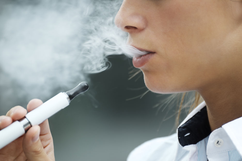 Ce riscuri au produsele din tutun încălzit aromatizat