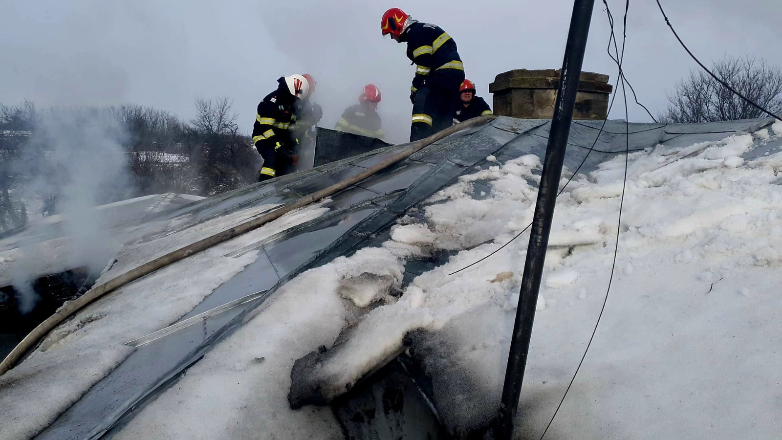 Un bătrân de 89 de ani a ars de viu în casă, la Moșteni, Giurgiu