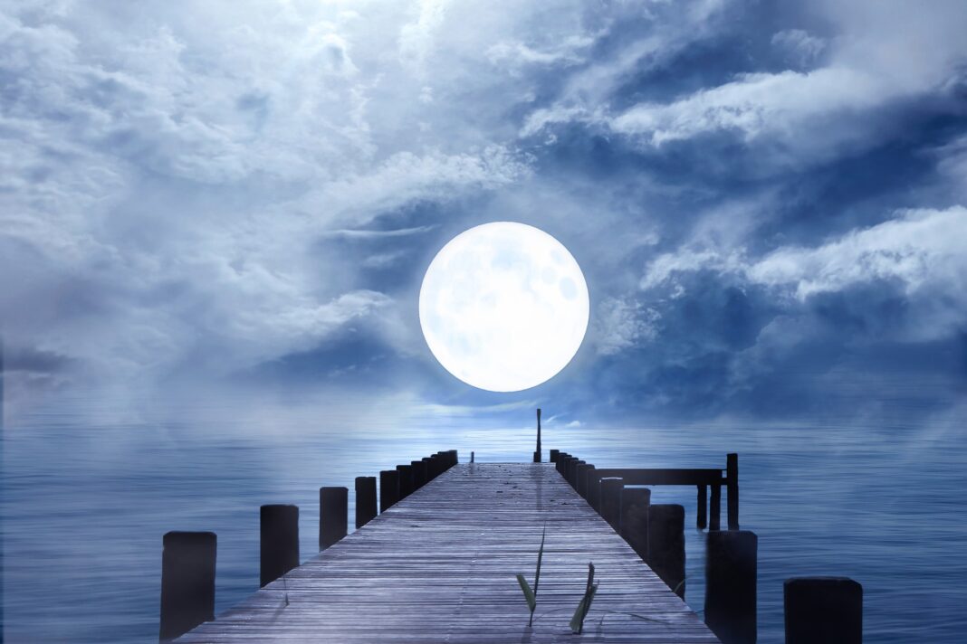 Lună plină SURSA FOTO: Pixabay.com