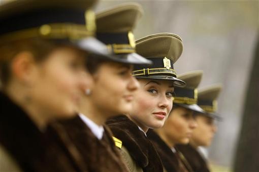 România are cele mai frumoase femei militar! (galerie foto)