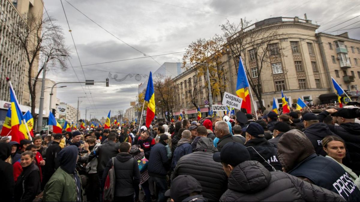Se pregătesc lupte de stradă și încercări de destabilizare în Moldova. Acțiunile sunt dirijate de Moscova