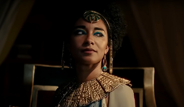 Cleopatra, interpretată într-un documentar Netflix de o femeie de culoare. Egiptenii au luat foc!