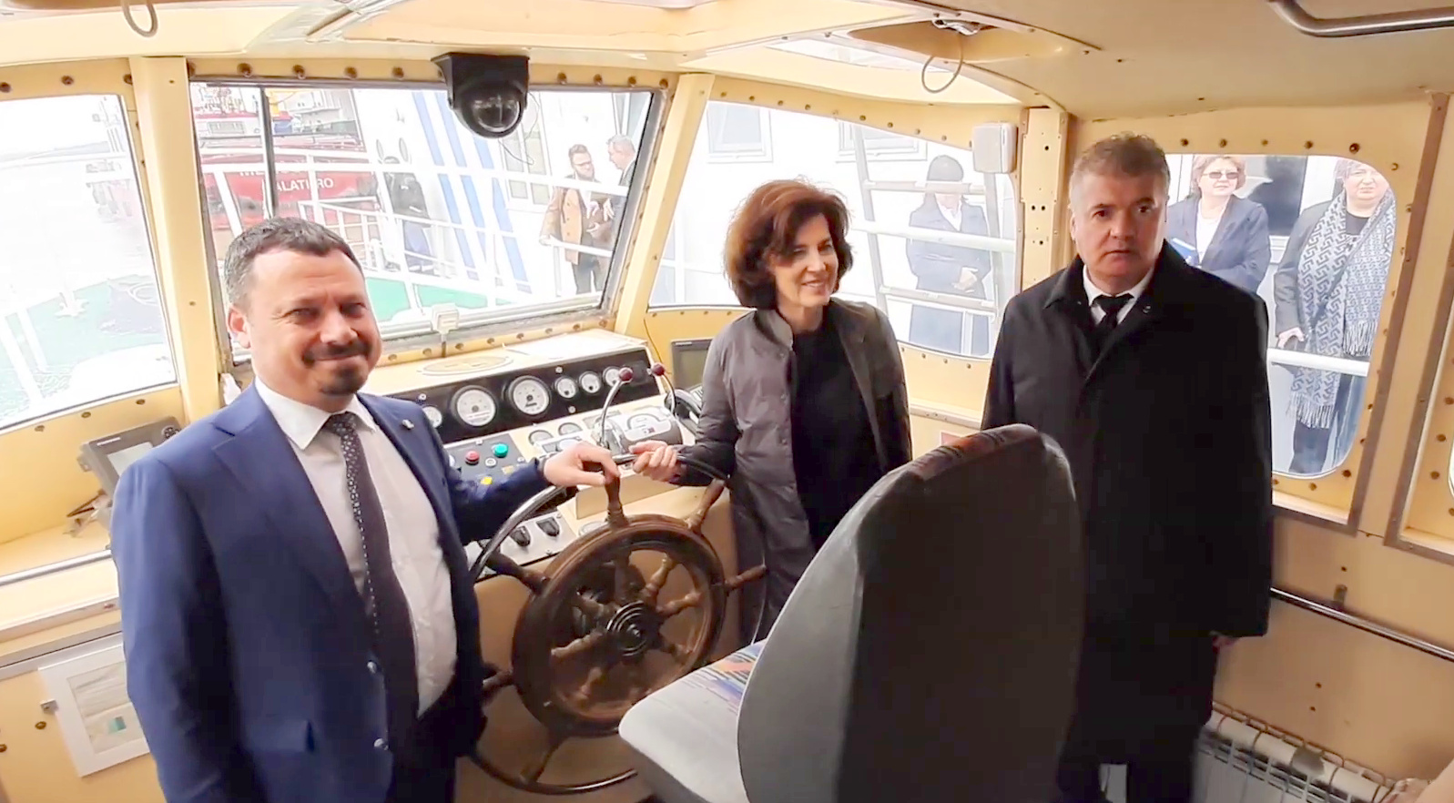 Franța a donat AFDJ Galați o pilotină pentru transport pe Canalul Sulina