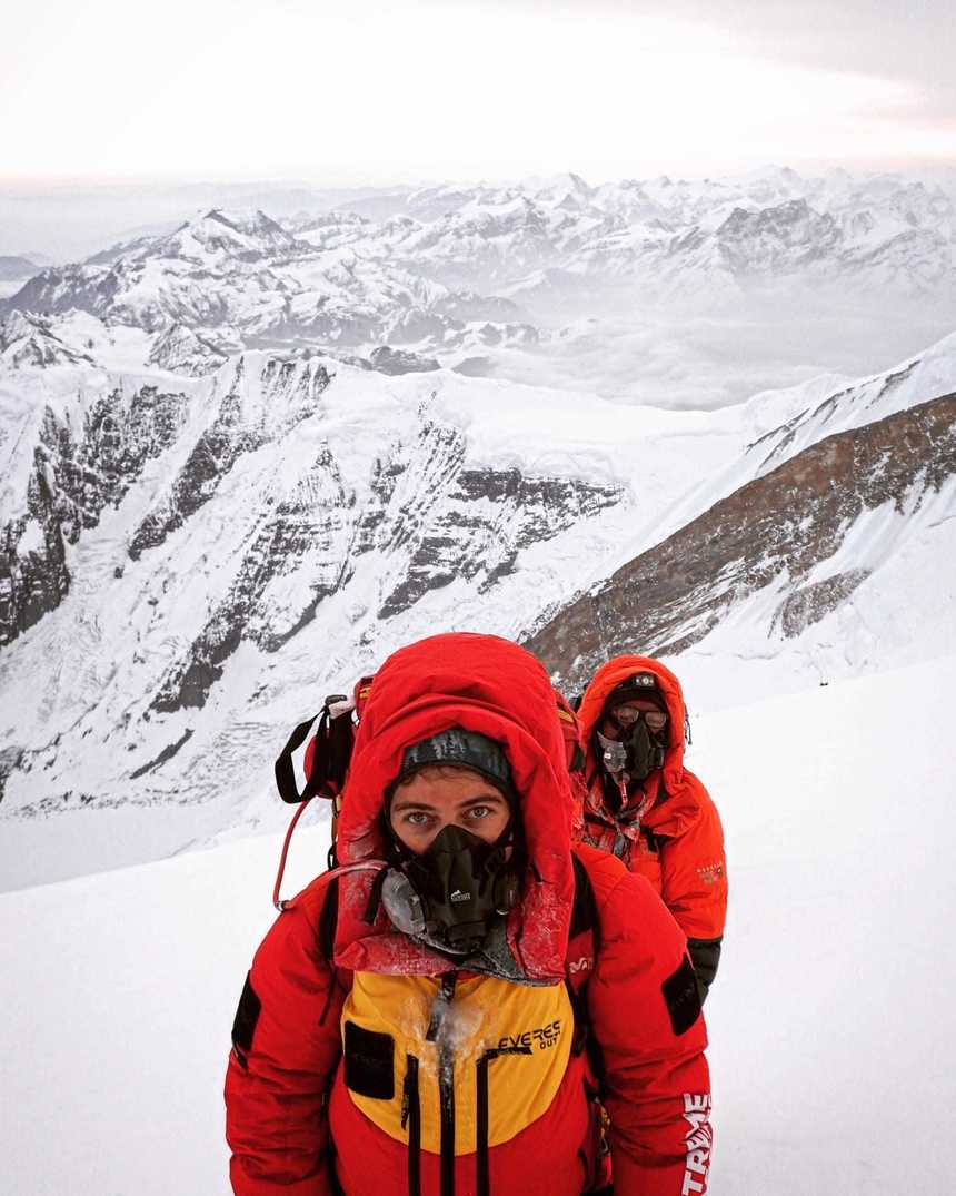 Maria Dănilă, prima româncă ajunsă pe vârful Annapurna, din Hymalaia. Ascensiunea a durat 17 ore!