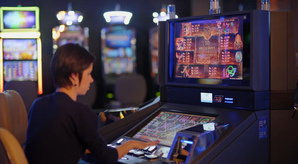 Avantajele și dezavantajele rotirilor gratuite la cazino: merită acestea timpul jucătorilor?