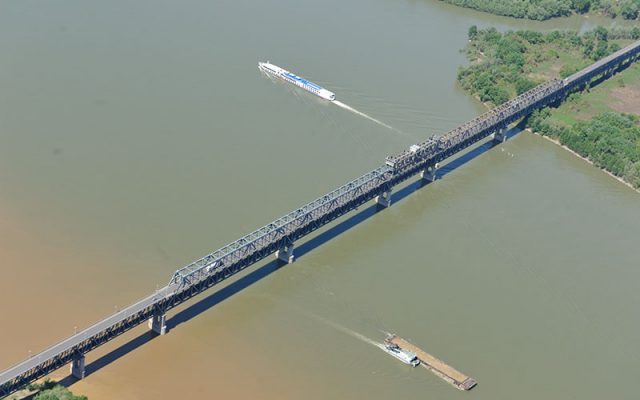 Vălean: Podul Giurgiu-Ruse este un proiect susţinut şi de Comisia Europeană