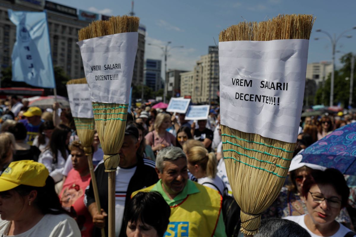 Un nou miting al profesorilor, vineri, în București. 20.000 de oameni vor merge la guvern și Cotroceni