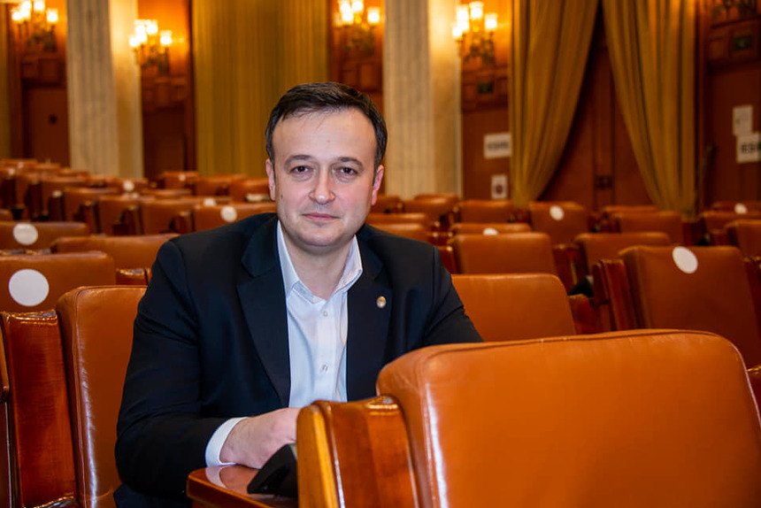 Avramescu (PNL), după propunerea USR: Riscă să lovească în mediul de afaceri. Astfel de scăpări nu ar trebui să existe în Parlament