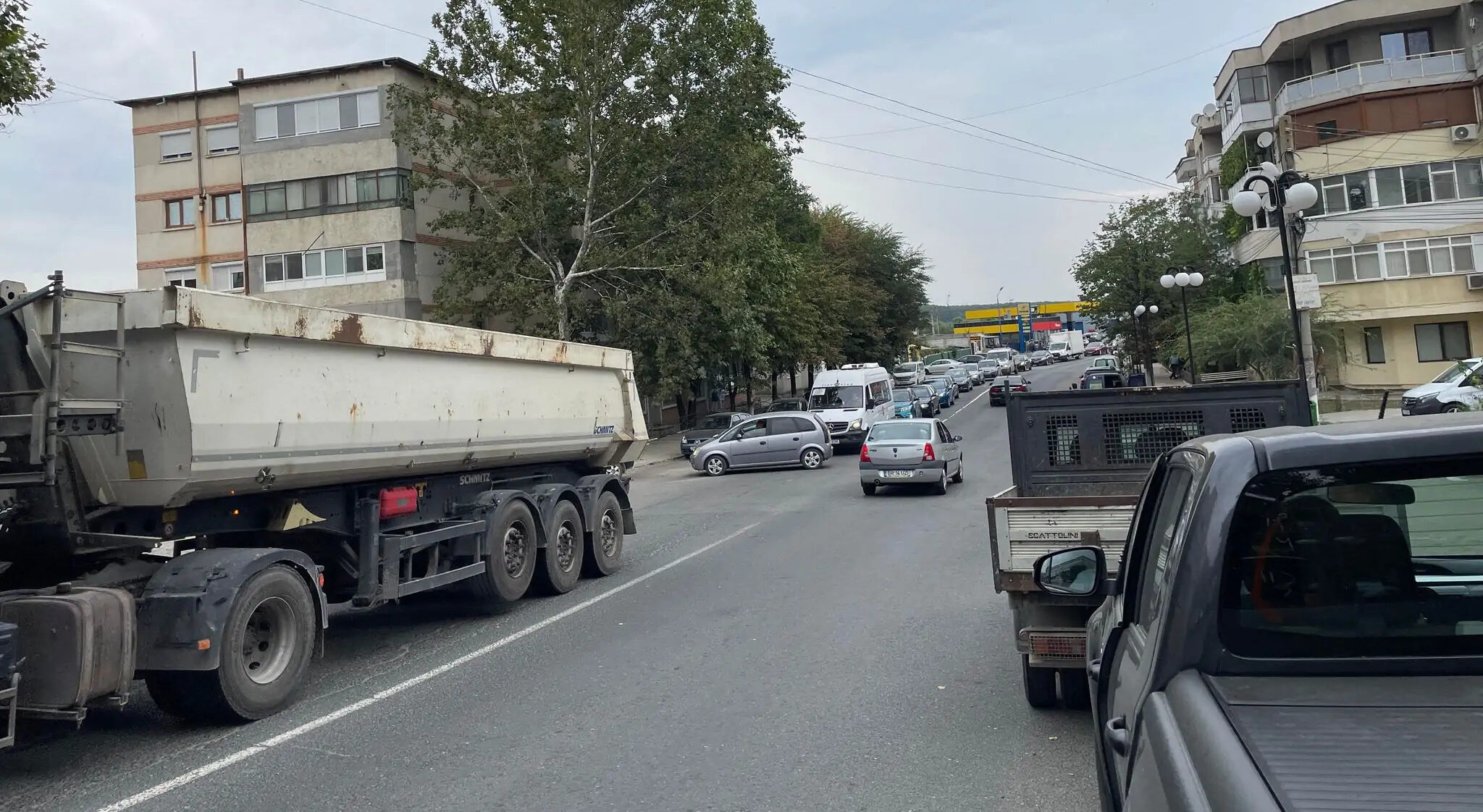 Proteste în Măcin, Tulcea, după ce CNAIR a interzis parcarea în centrul orașului