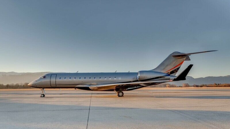 Cum arată avionul de 62 milioane de dolari cu care zboară Iohannis la New York