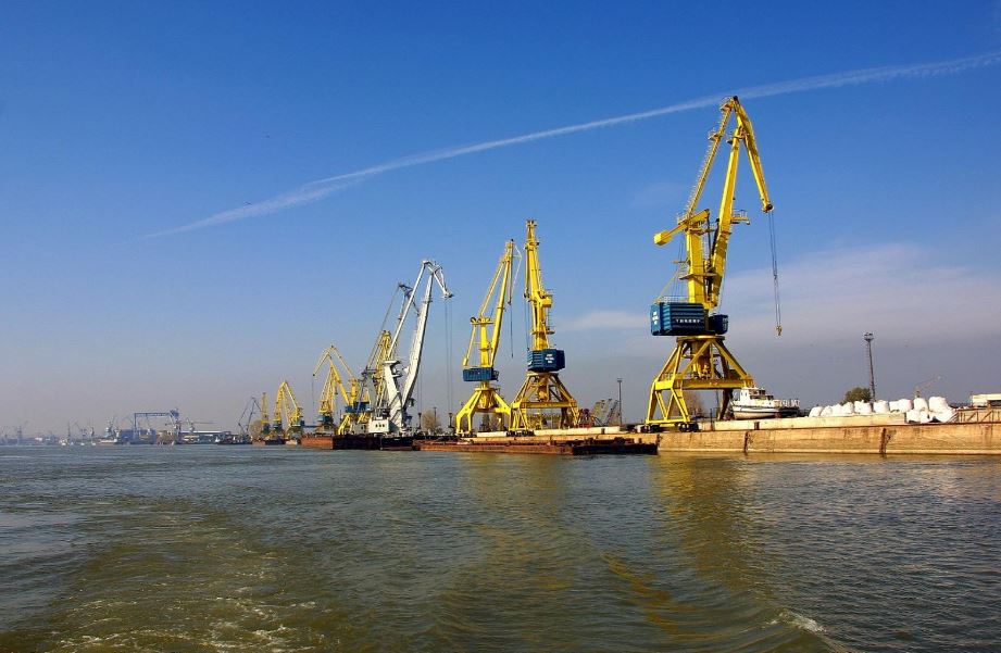 Prin porturile românești au fost tranzitate 30,6 milioane de tone de mărfuri