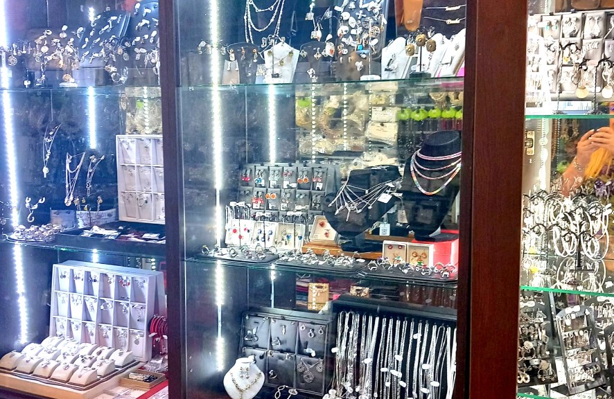 „Protecția Consumatorului” controlează magazinele de bijuterii. „Comorile” confiscate ajung la Trezorerie